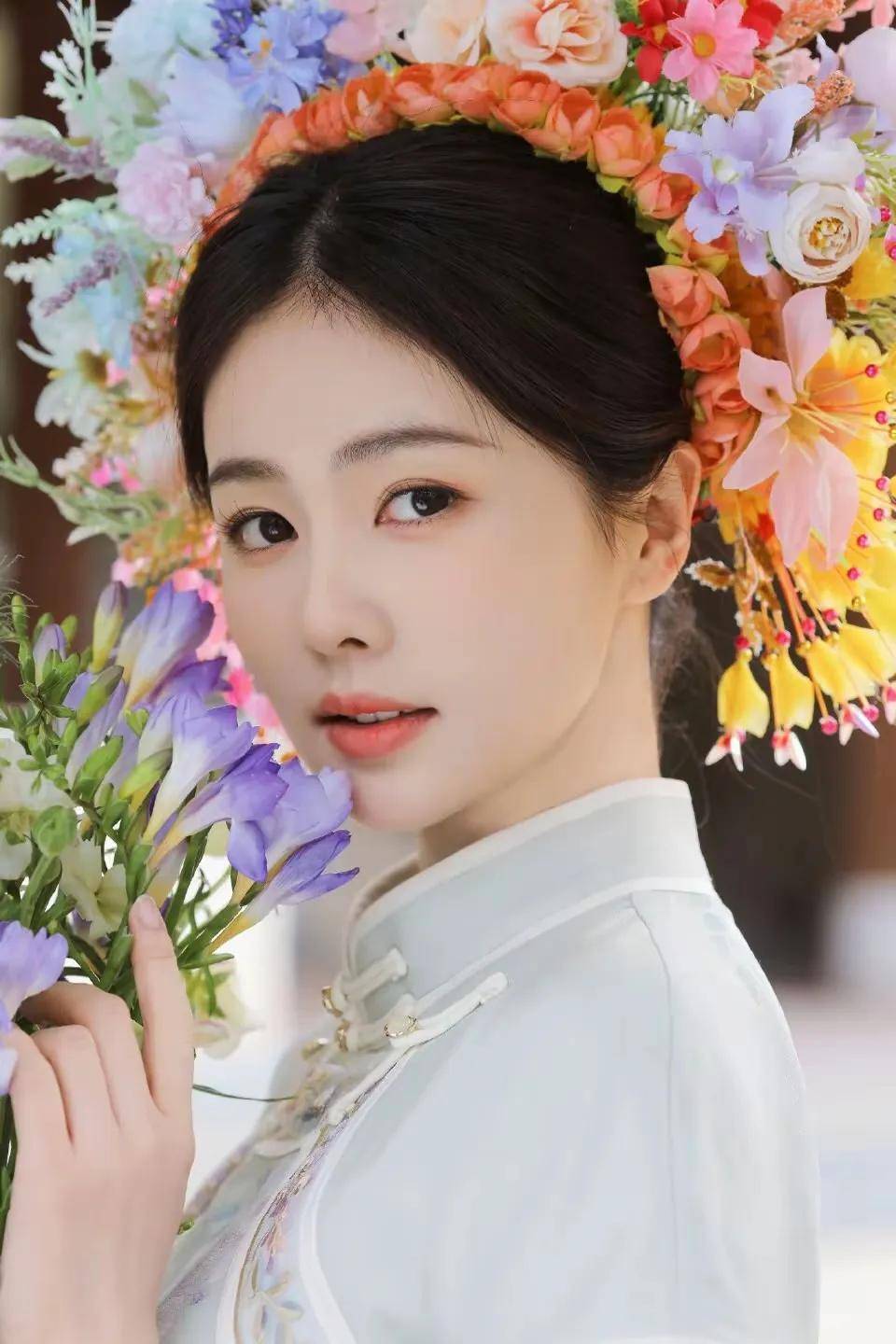 白鹿:从平凡女孩到璀璨明星的华丽蜕变