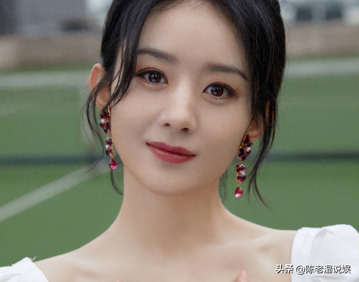 赵丽颖成功背后的五个男人!百亿身家为其全力护航,不求回报