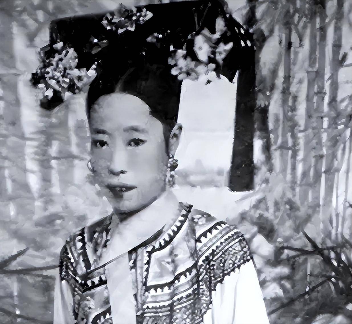 袁世凯面见隆裕太后,隆裕流着泪问他:现在我跪你,还是你跪我?