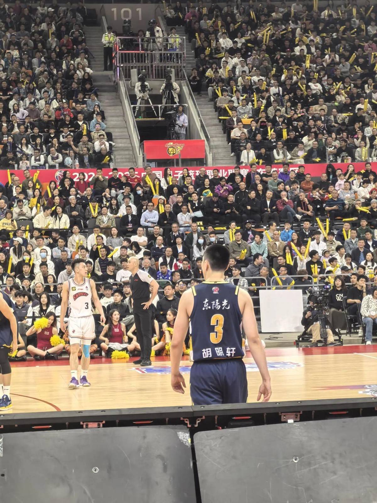 cba赛程出炉广东必看场次徐昕生日夜回广东京粤上演元旦大战