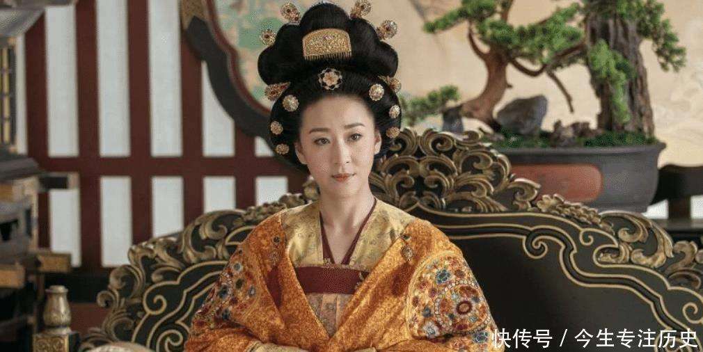 她是隋朝右骁卫将军长孙晟的小女儿,兄长长孙无忌后来成为唐初著名