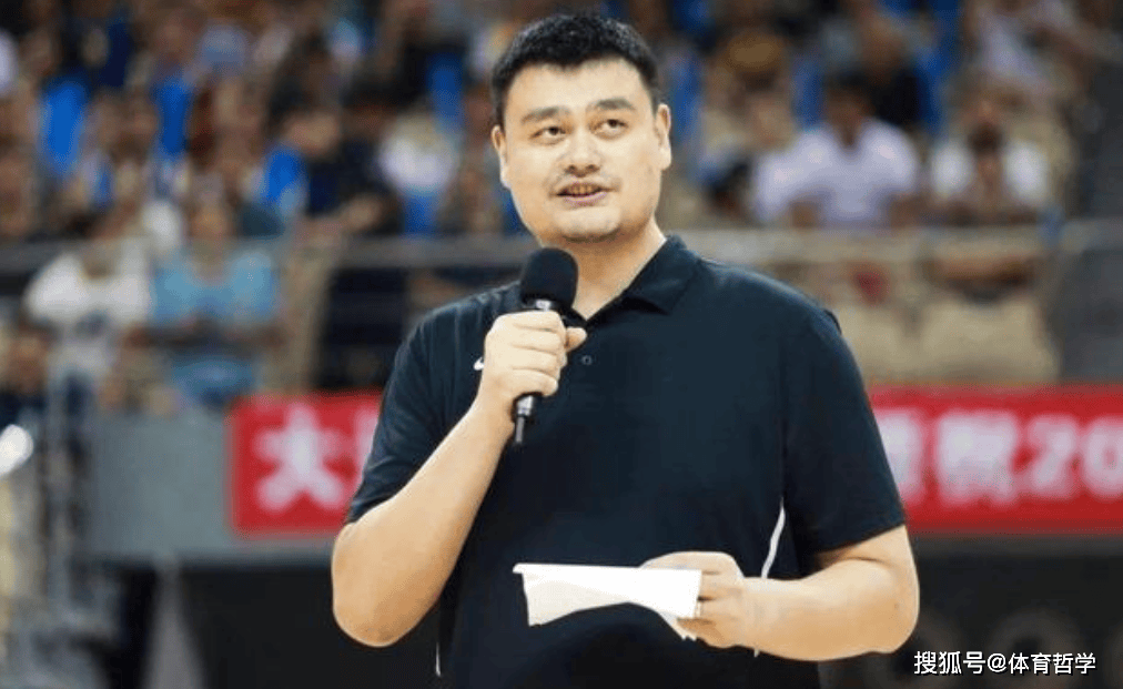 孝顺!姚明:CBA赢球奖金都给父母,输球奖金就揣自己兜里