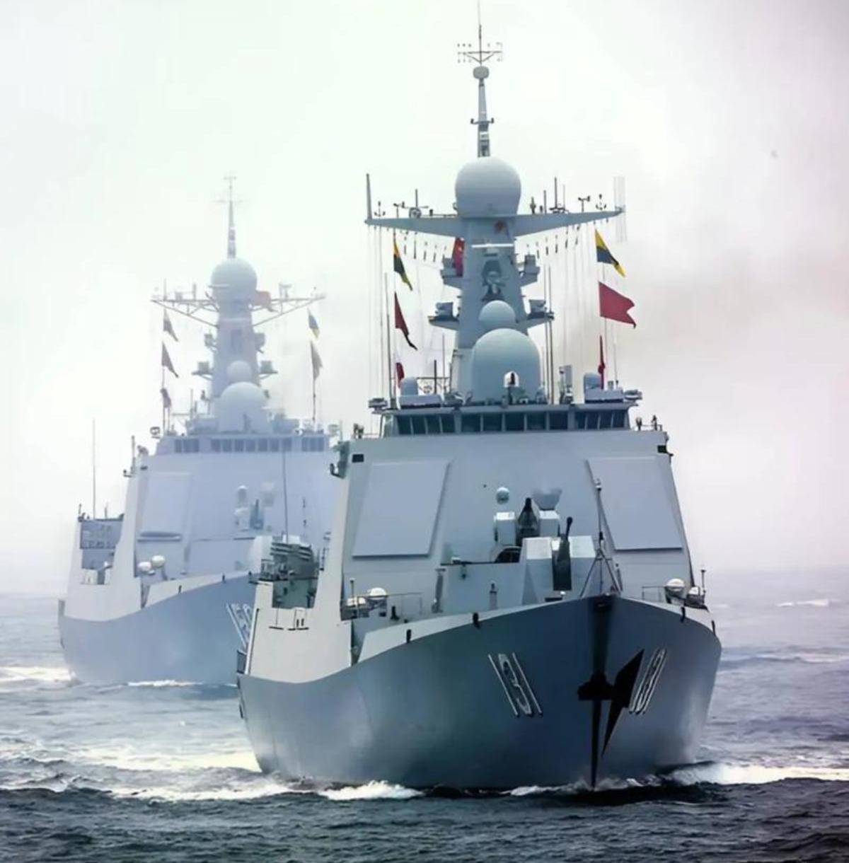 美双航母南海施压052d亮剑大隅海峡中美博弈进入实力对话阶段