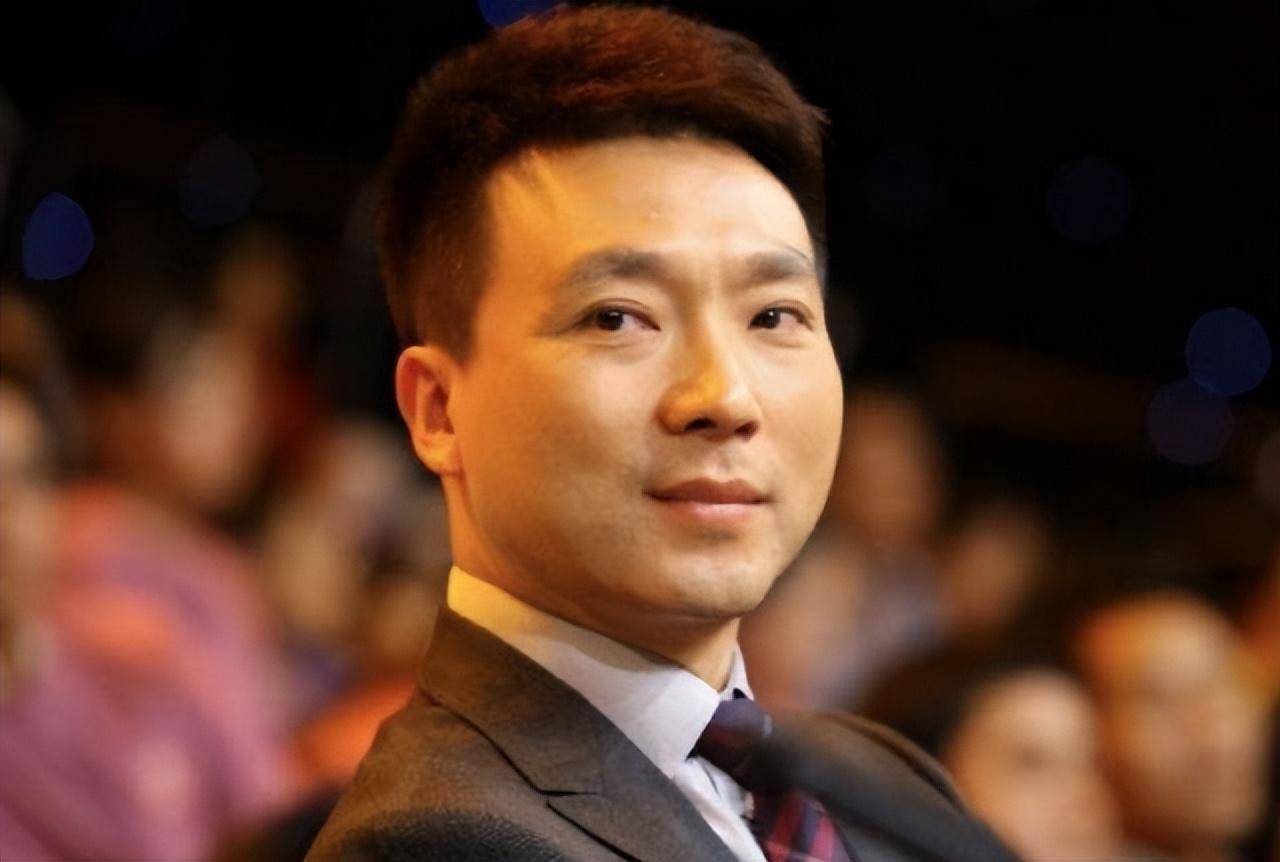 "我后悔丁克,但不后悔娶她":康辉和妻子的爱情,值得深思