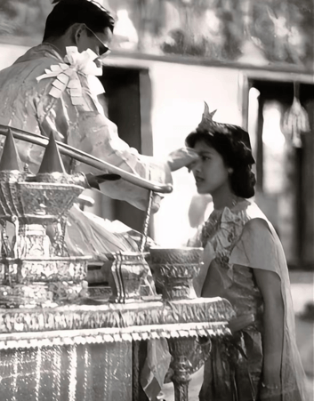 图片[11]-泰国王太后诗丽吉去世，留下19顶奢华王冠和她的传奇一生 -华闻时空