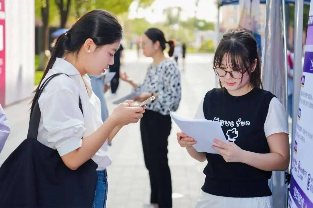 上海立达学院成功举办2026届毕业生秋季招聘会