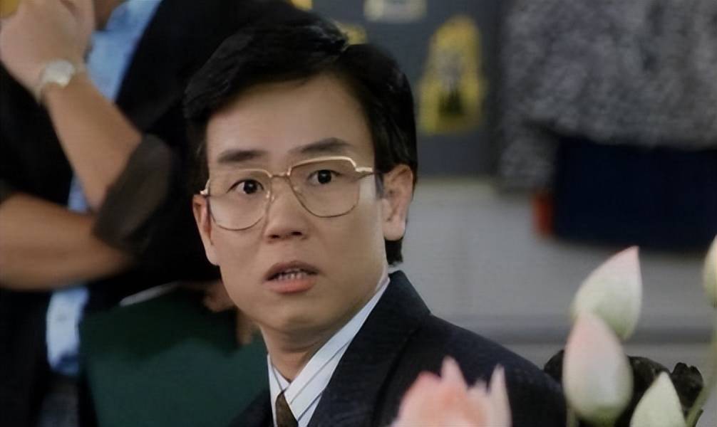 香港才子黄百鸣:承认不忠诚,却陪妻子抗癌多年,一直都不离不弃