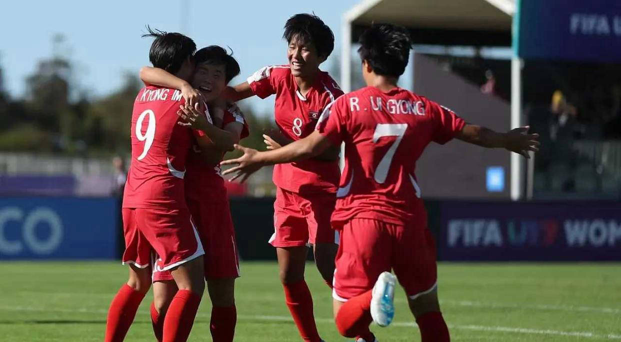 朝鲜队在U17女足世界杯上大放异彩，轰破东道主门6