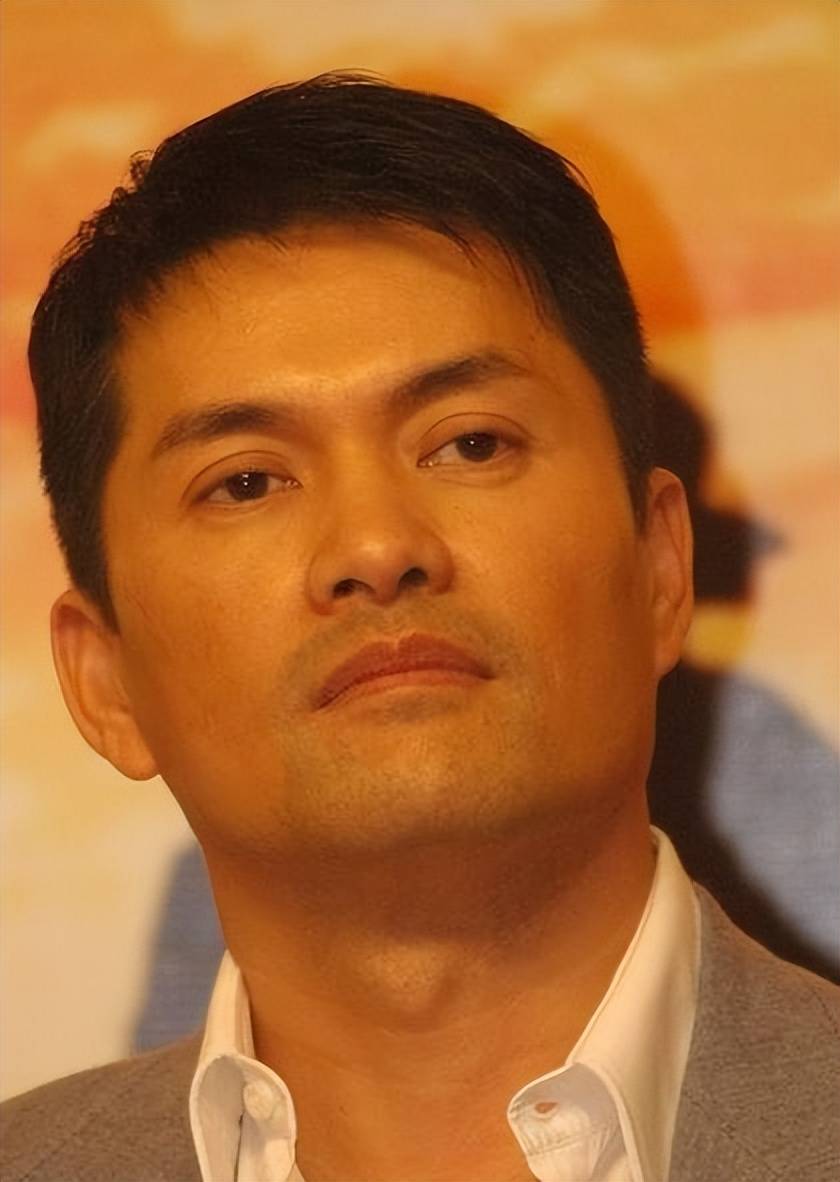 吕良伟为什么那么年轻,他是怎么保养的?为什么在线