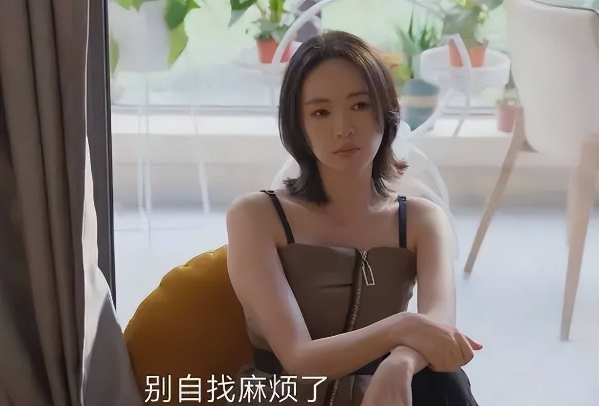 "小章子怡"童谣:被男友家暴,事业一落千丈,现在嫁富商成视后