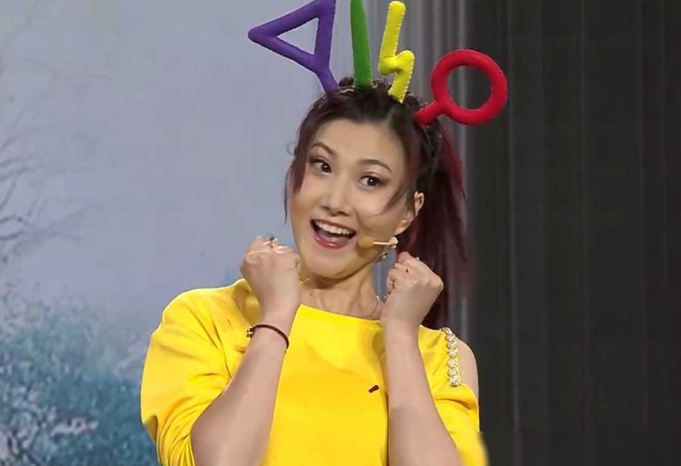 41岁的广东台主持人云菲,与薛乐是最佳拍档,丈夫梁宇也是主持