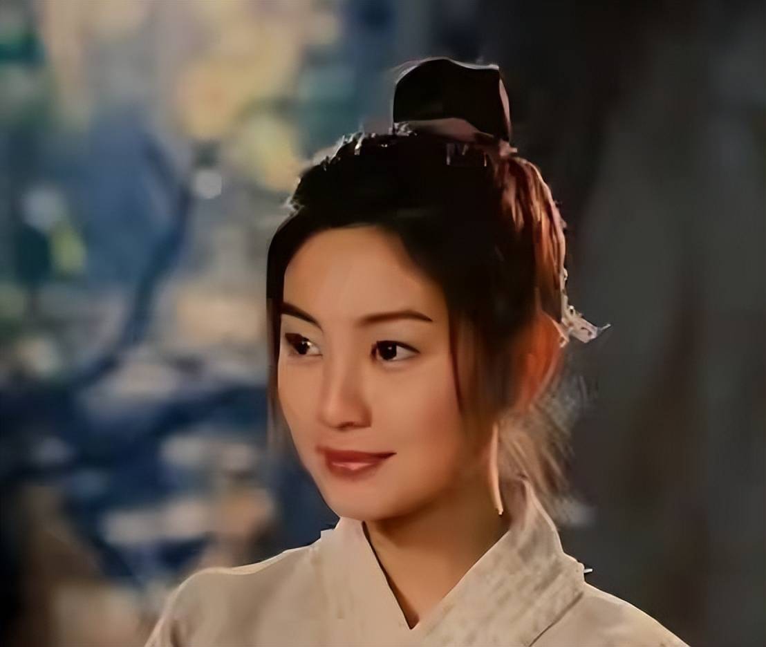 她是最美"小昭",演一部戏就红了,现在双胞胎女儿比她还漂亮