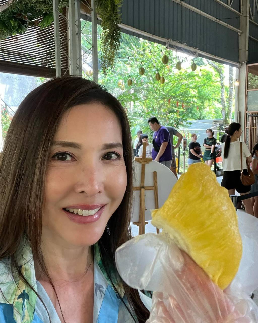 李婉华想必大家一定不会陌生,自从嫁给加拿大籍股票经纪人李守正后,就