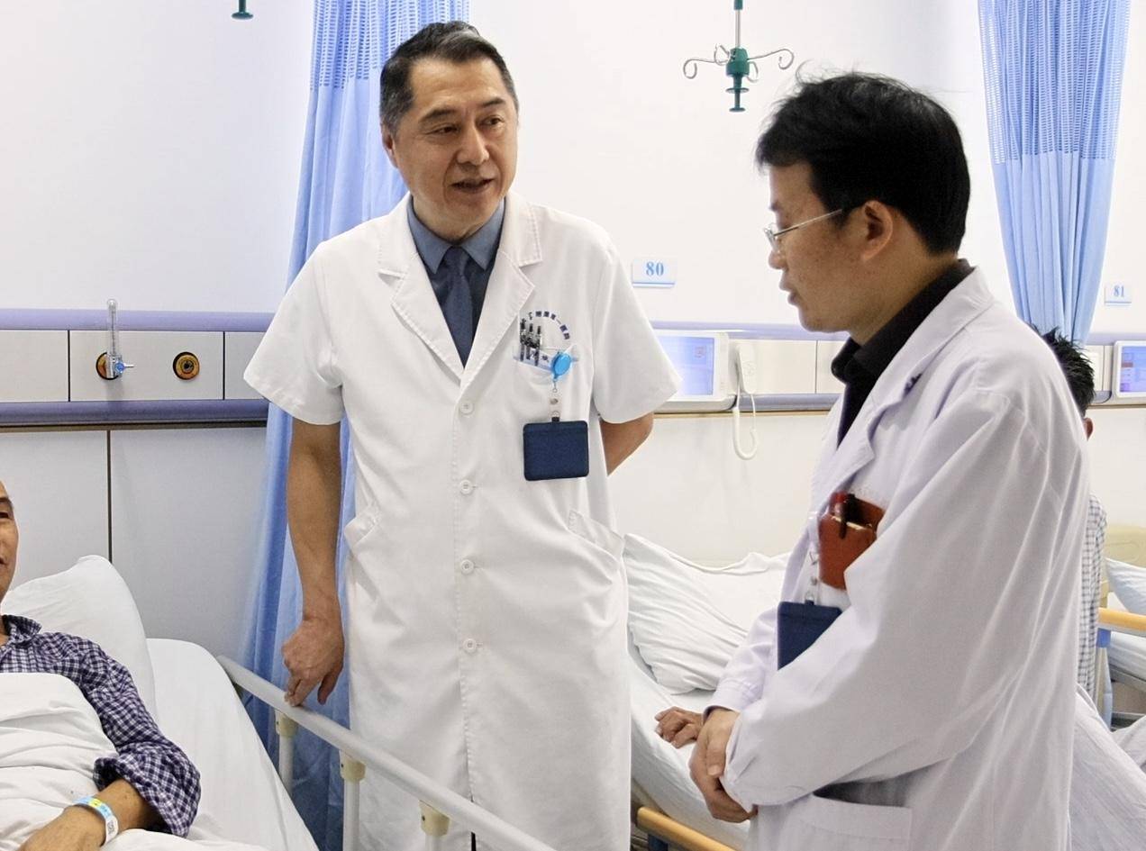 重阳话健康：警惕中老年男性两大“健康杀手”，主动筛查是关键 