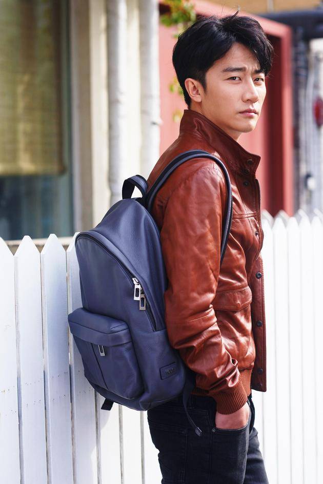 男儿当自强!黄轩:3年内痛失3位至亲,他是家里的顶梁柱