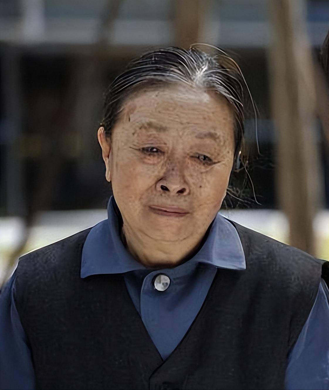 在电视剧丑娘娘中,张少华简直就是浴火重生!