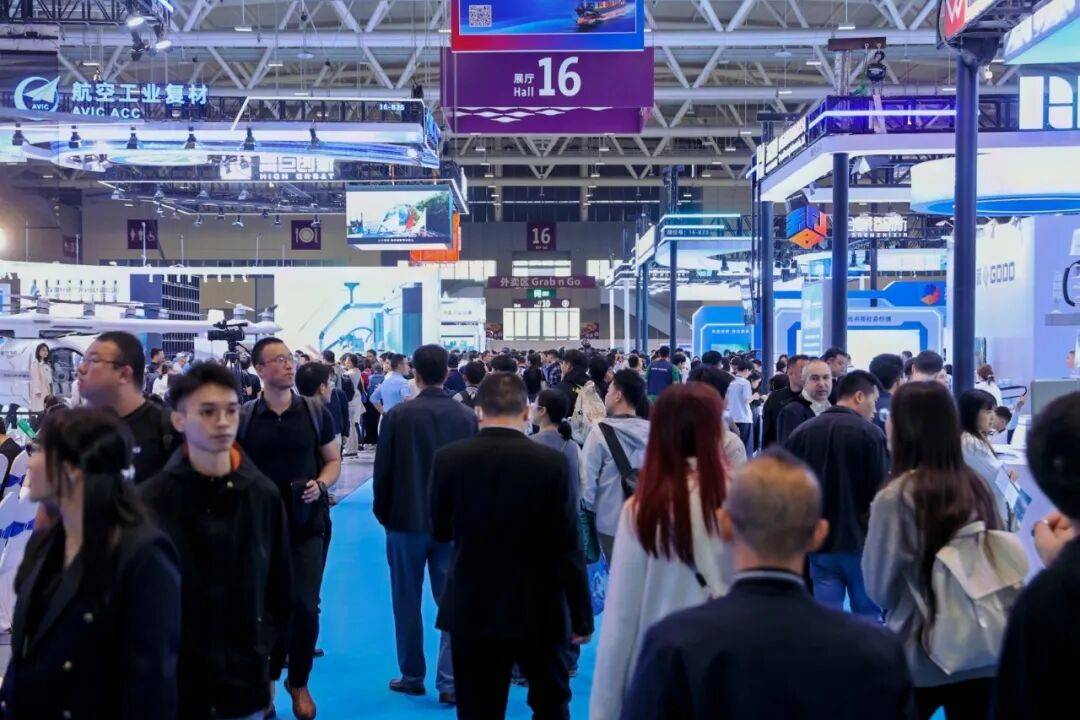 深圳11月14-16日 中国科技第一展—高交会人山人海 观者如潮(图6) 深圳11月14-16日 中国科技第一展—高交会人山人海 观者如潮(图6)