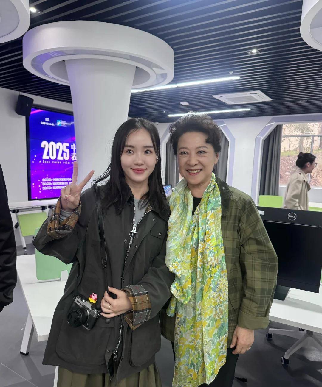 离世不到1年妻子因儿子成为被羡慕对象