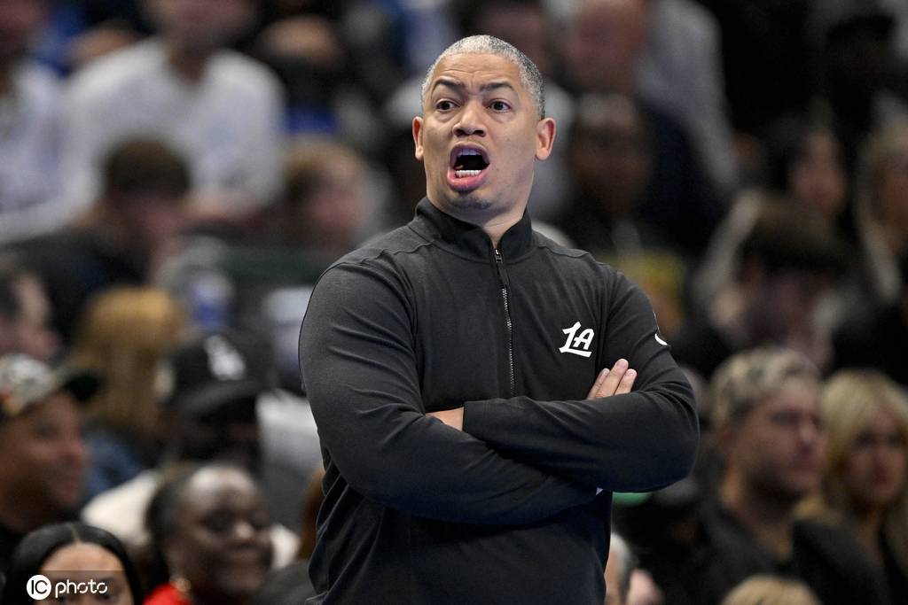 NBA主帅下课闸门已开启 基德卢指导成最危险人物？