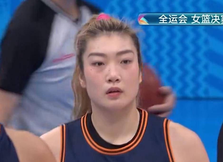6中1仅获2分！李梦被严防死守失去状态，30岁或正式告别国家队