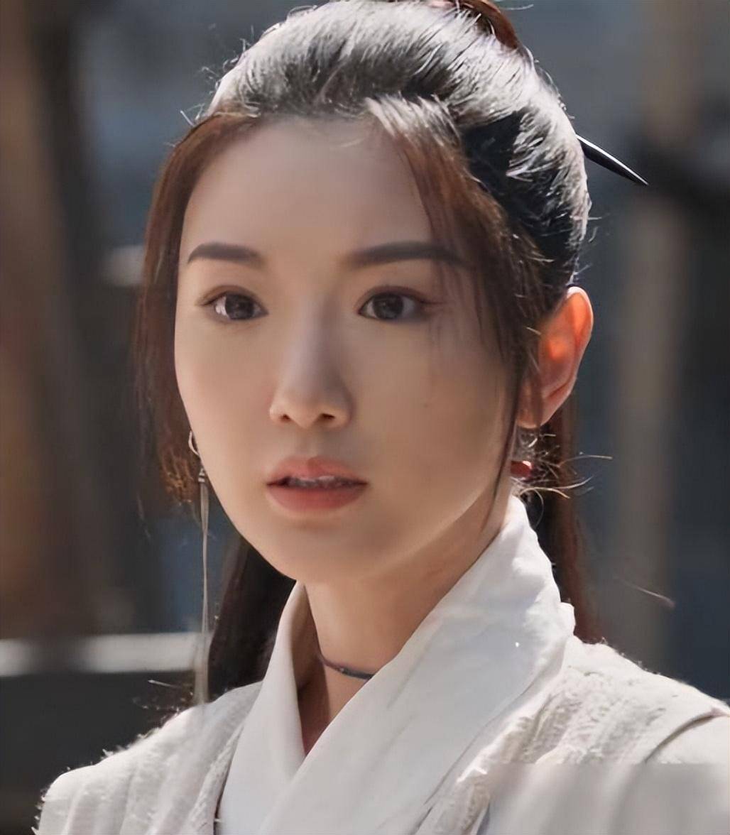 毛晓彤古装造型被群嘲,颜值短板太拉跨?