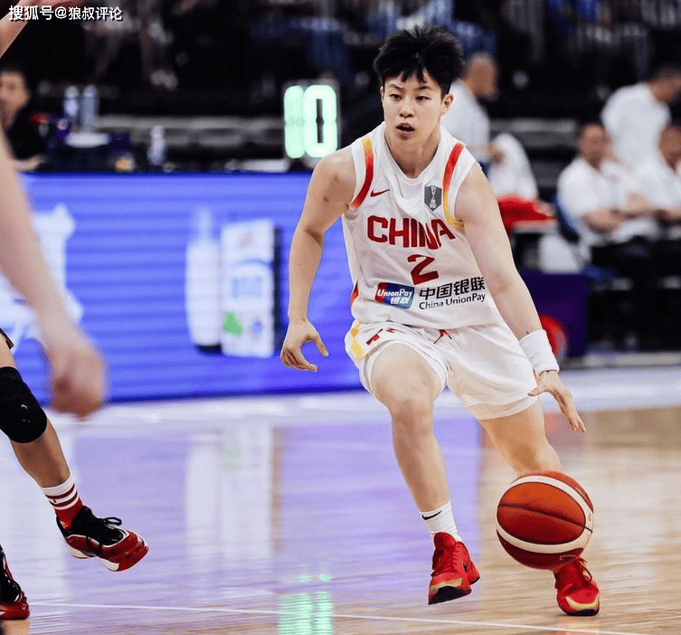 重磅转会！女篮国手李缘加盟四川 球迷吐槽连续丢冠经费还在“燃烧”