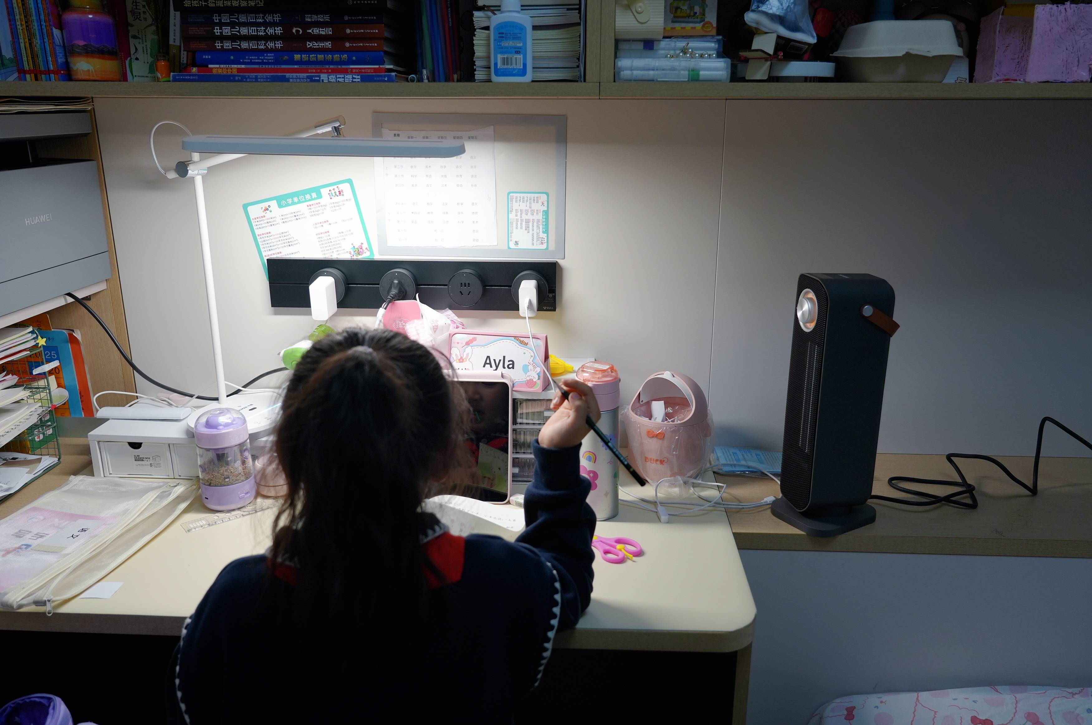 西圣WarmX暖风机实测：2秒速热+四季可用，性价比绝了