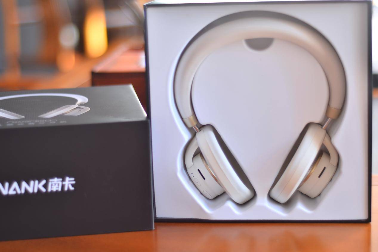 开放式头戴耳机，全天佩戴不闷耳，南卡Bolt发烧音质不伤耳