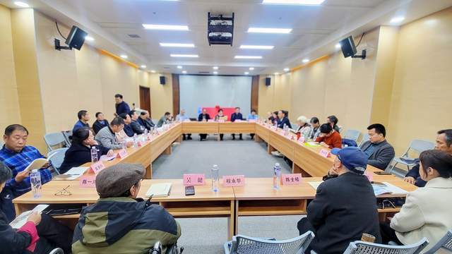 不把清才让古人
