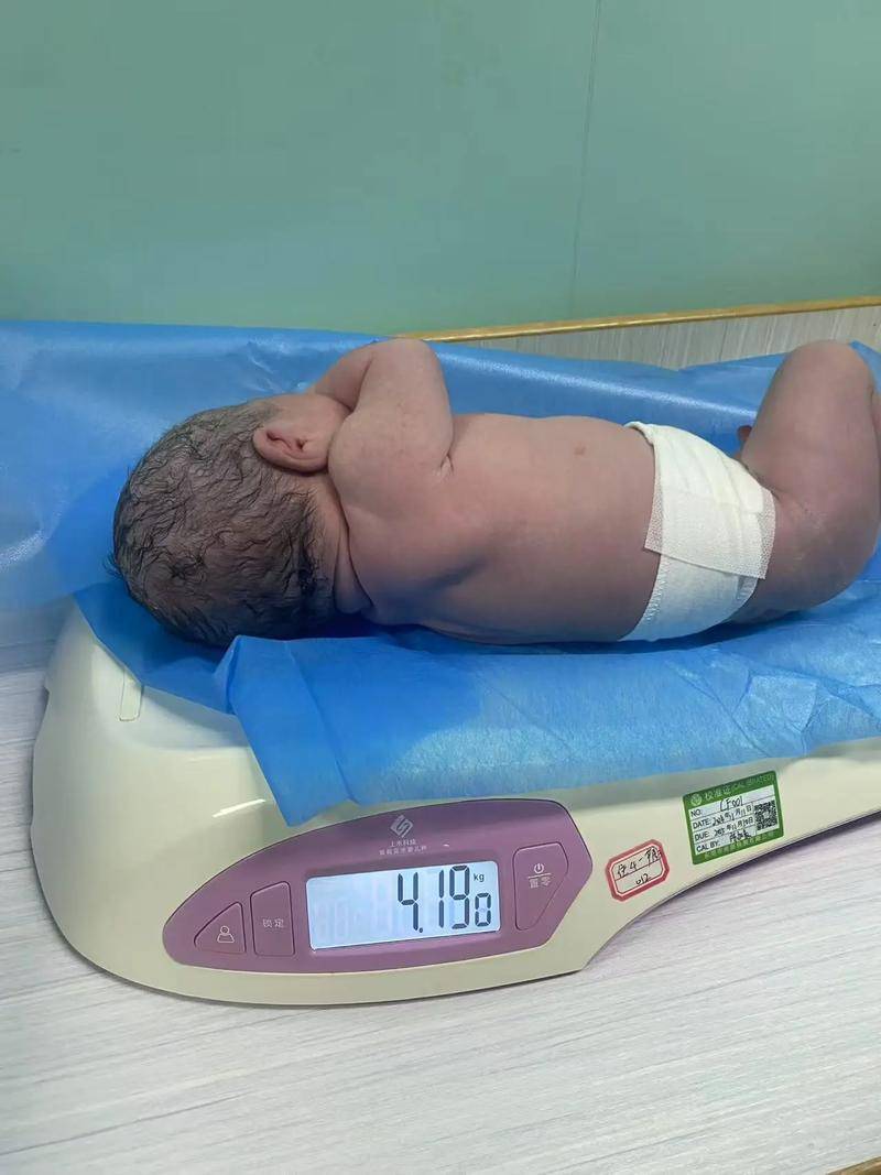 辟谣：孕妇吃得越多胎儿越大！医生：要么胖妈,要么血糖高