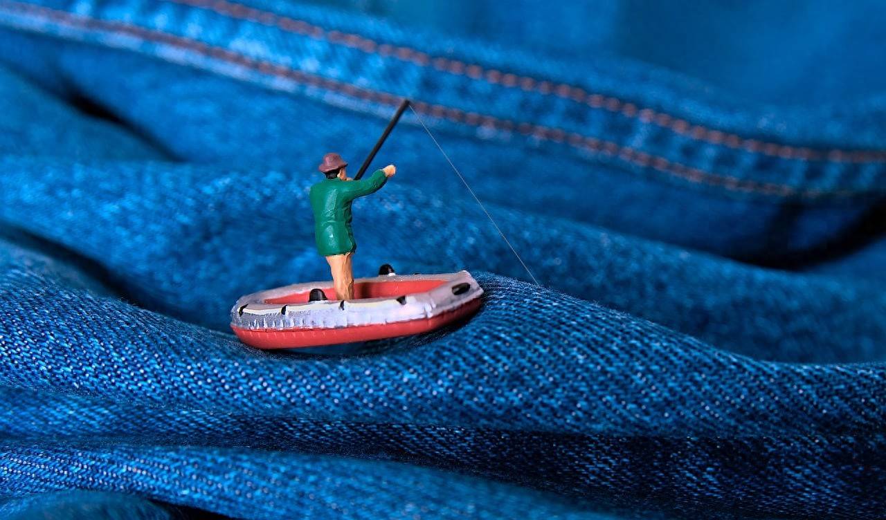 乐摩科技即将在港股上市：招股书数据打架 突击大额分红