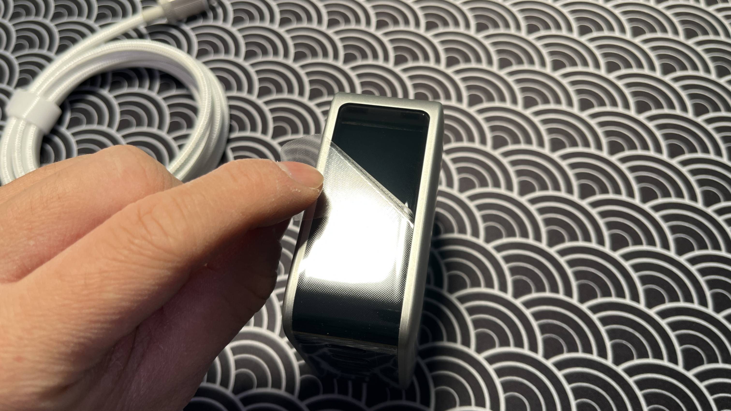 协议屏显 + 多口并充，我能打五个！绿联160W五口速显充套装