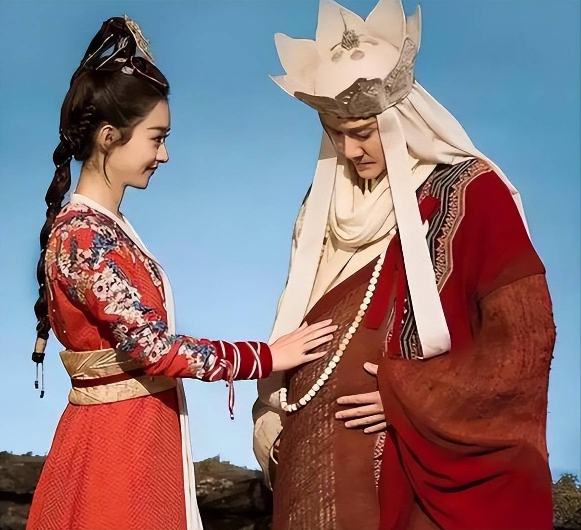 离婚四年后,47岁冯绍峰官宣喜讯,可能已成赵丽颖高攀不起的存在