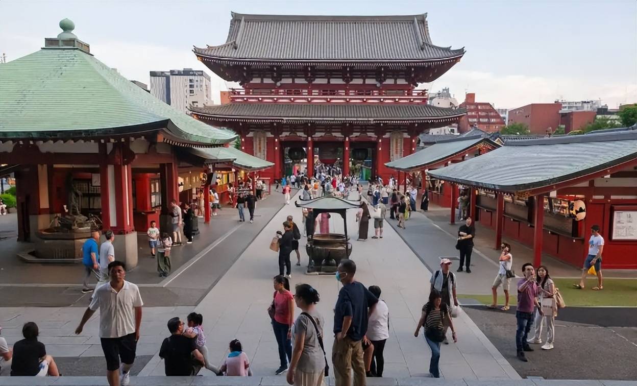 图片[9]-日本网友晒京都空荡荡车厢，称中国游客少了真舒服，引千万人热议 -华闻时空