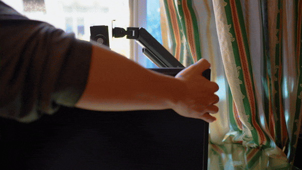 显示器标配底座太矮又太占桌面空间？北弧显示器支架了解一下