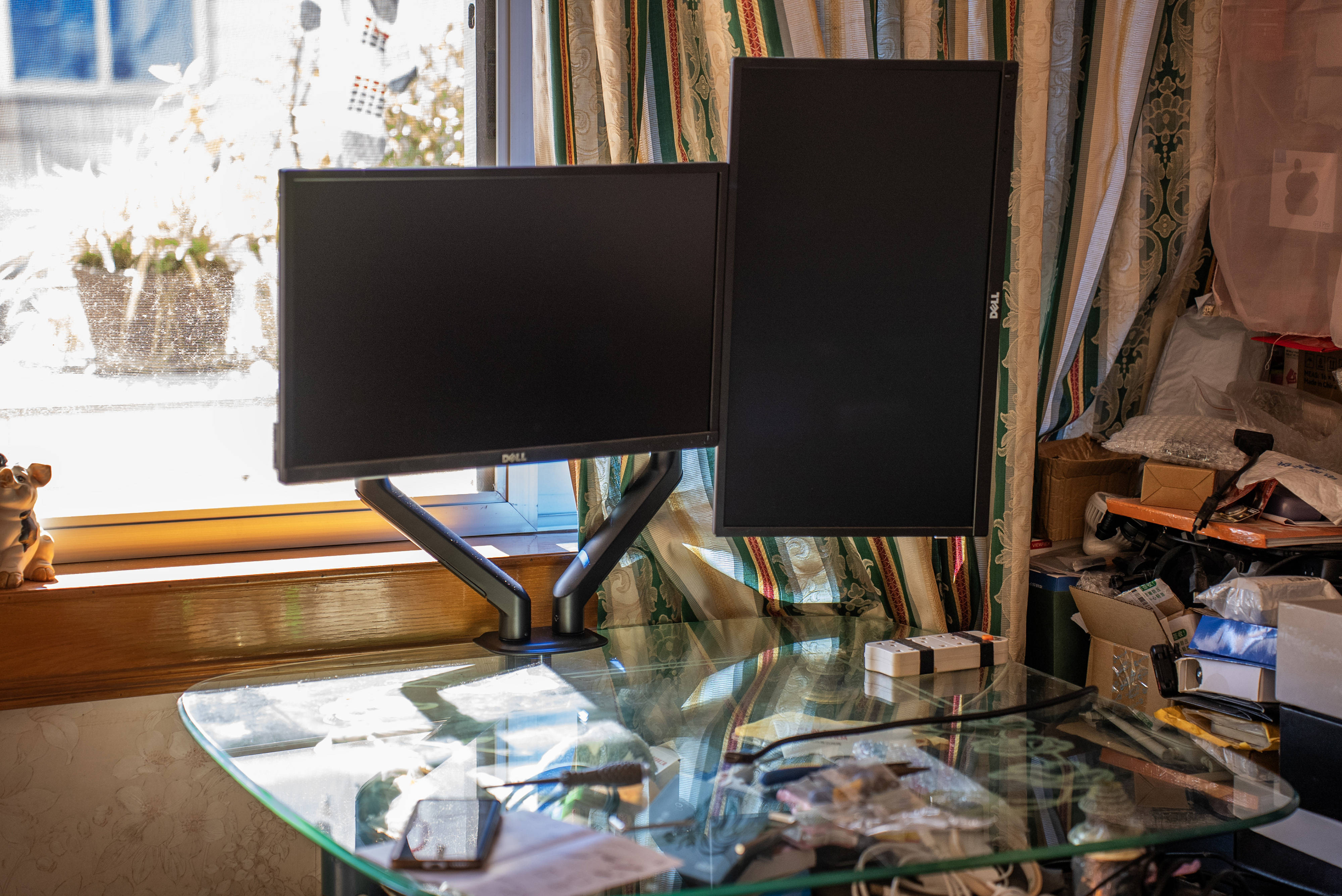 显示器标配底座太矮又太占桌面空间？北弧显示器支架了解一下