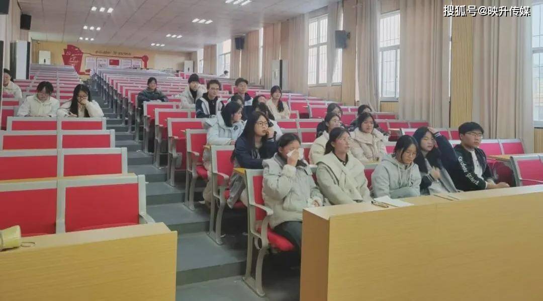 兴趣引航 成长绽放 淮滨二高兴趣坊第一课活动纪实