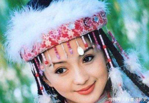 容妃家族背景与宫廷生活_香妃与容妃历史原型_香妃影院免费观看电视剧