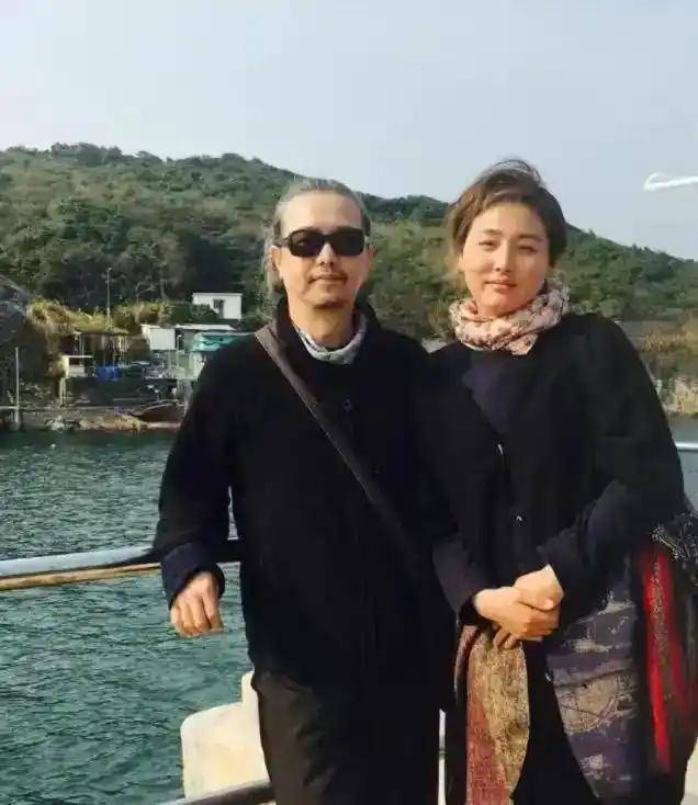 不仅对妻子百依百顺,就连家庭他也照顾的很好