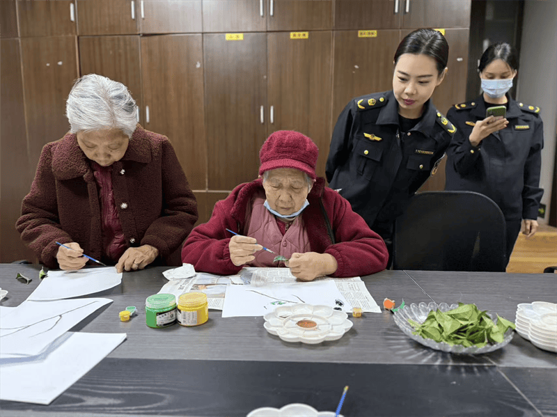 桂香从“废”来:落叶的重生计划(图2) 桂香从“废”来:落叶的重生计划(图2)
