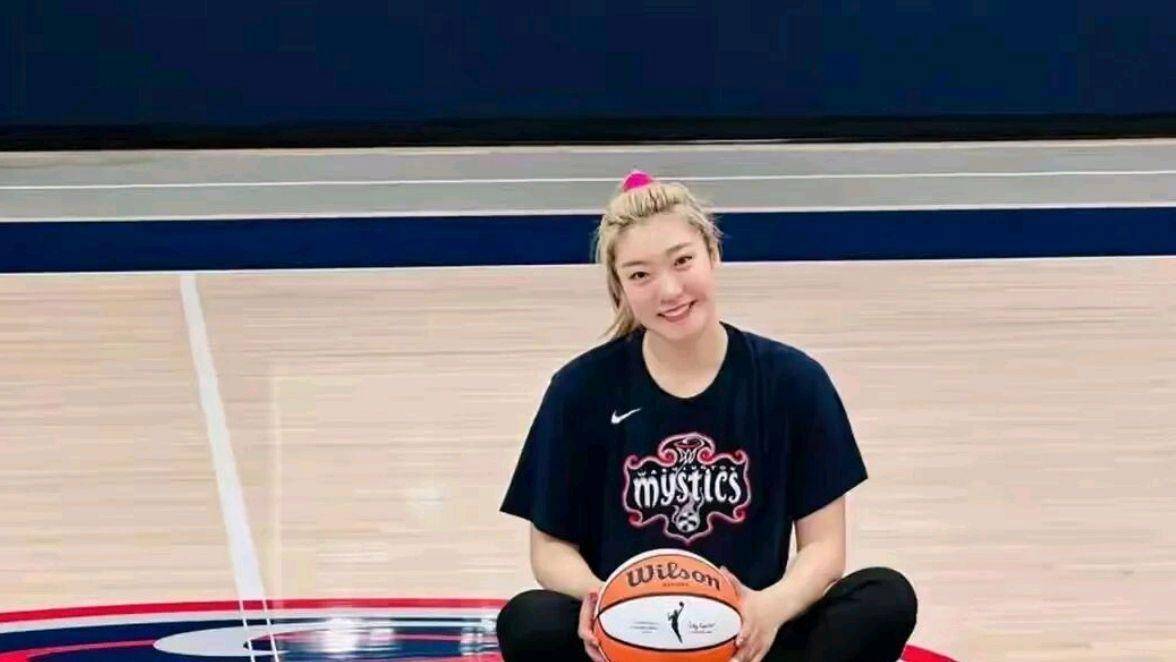 单场2分遭狂喷！李梦1场23分定乾坤，谁懂女篮真核心？