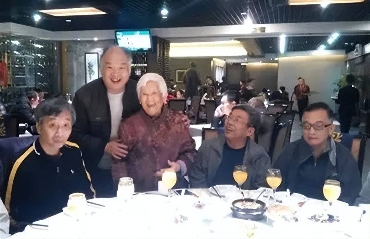 九旬北大名教授夫人结束生命,感悟太多令人无眠