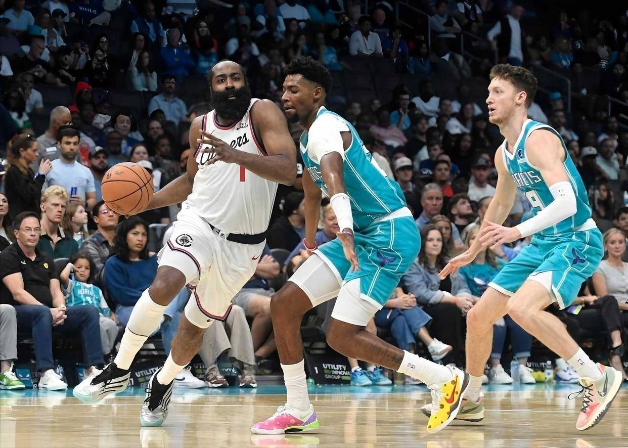 炸锅！哈登突然申请交易离队，快船急寻下家，骑士成最大热门