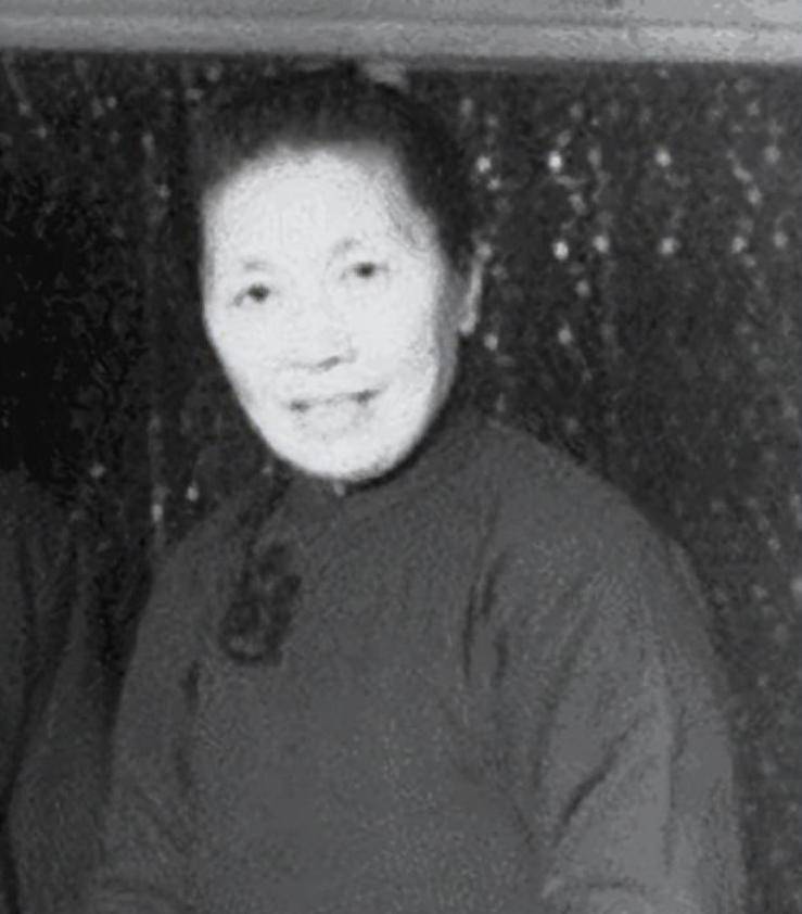 76号第一杀手吴四宝罕见留影,他被毒死后,戴笠高兴得手舞足蹈