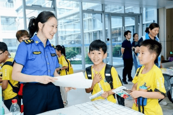 “绿色课堂”开门授课:杭州让垃圾分类教育触手可及(图2) “绿色课堂”开门授课:杭州让垃圾分类教育触手可及(图2)