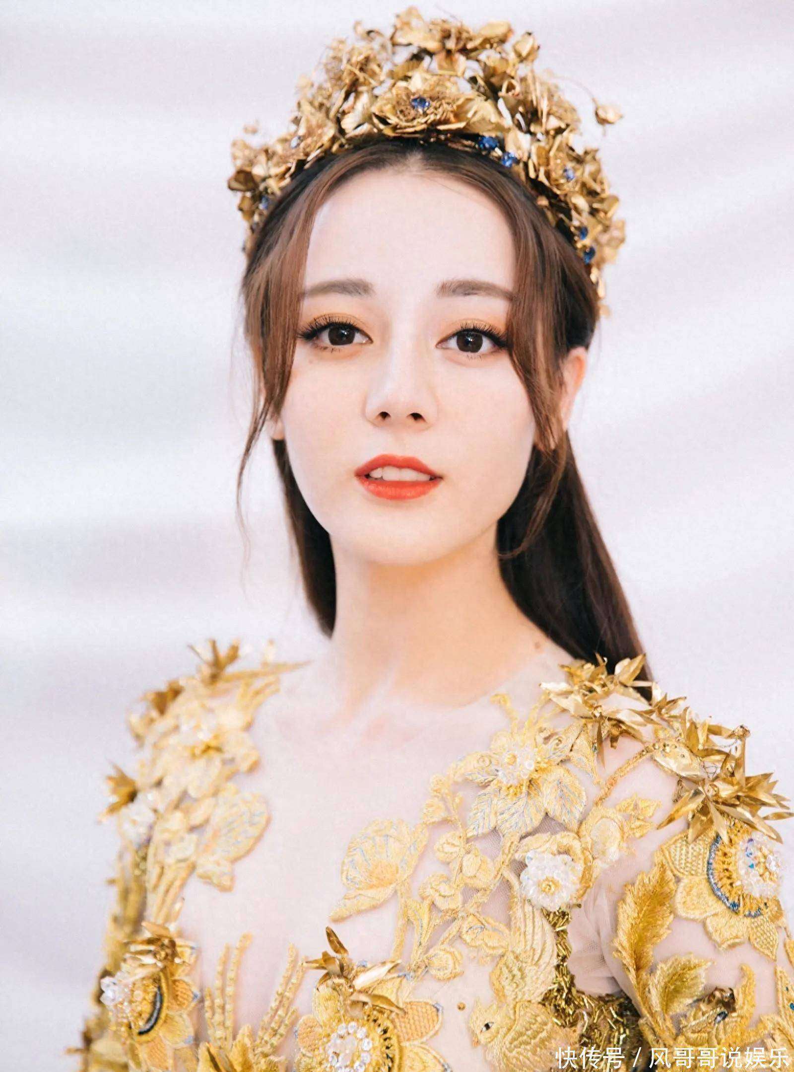 迪丽热巴多面魅力风格切换美出不同高度