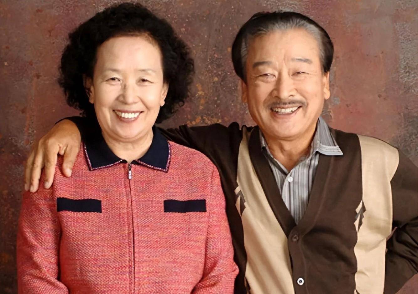 《搞笑一家人》李顺才去世,李在明发长文悼念,罗文姬评论泪目!