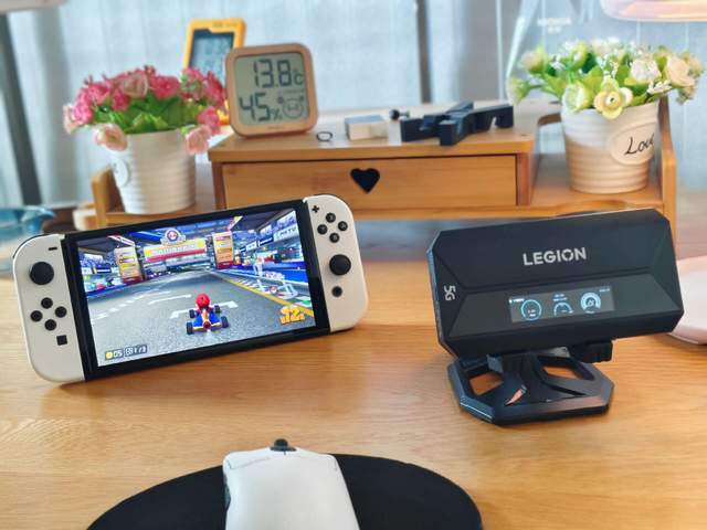 “电竞”+“5G WiFi”组合，打造拯救者5G电竞WiFi LM90