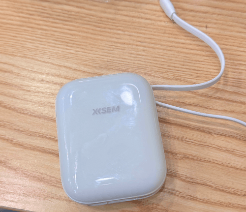 最适合苹果手机的充电宝推荐哪款？精选适合苹果手机充电宝推荐，磁吸稳、不发烫充电宝！