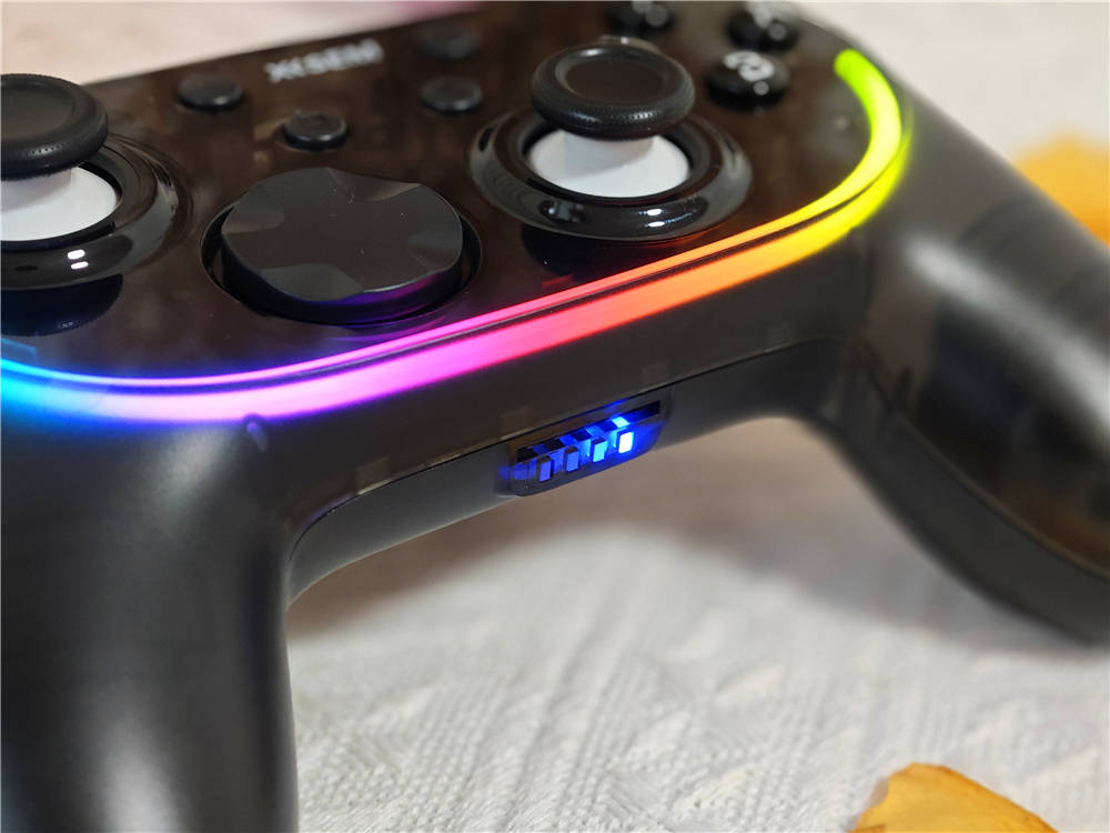 西圣GC1游戏手柄体验：多设备兼容，全平台无缝切换